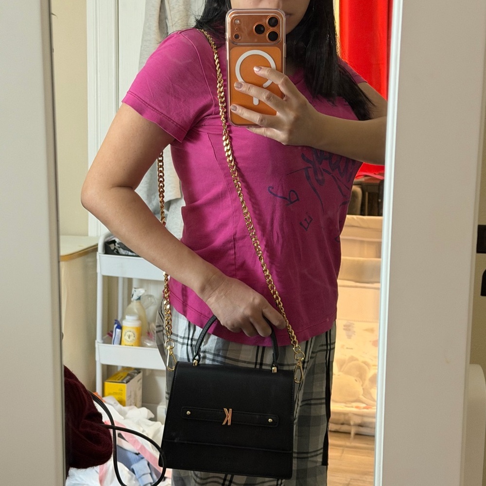Black Handbag with Gold Accents - Picture 5 of 7